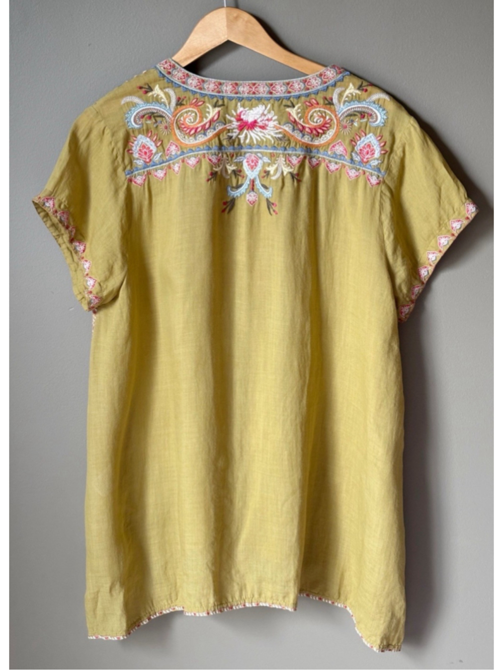 Johnny Was Top Tikal Swing Blouse Embroidered Tunic Chartreuse Green XL EUC! - Picture 6 of 7